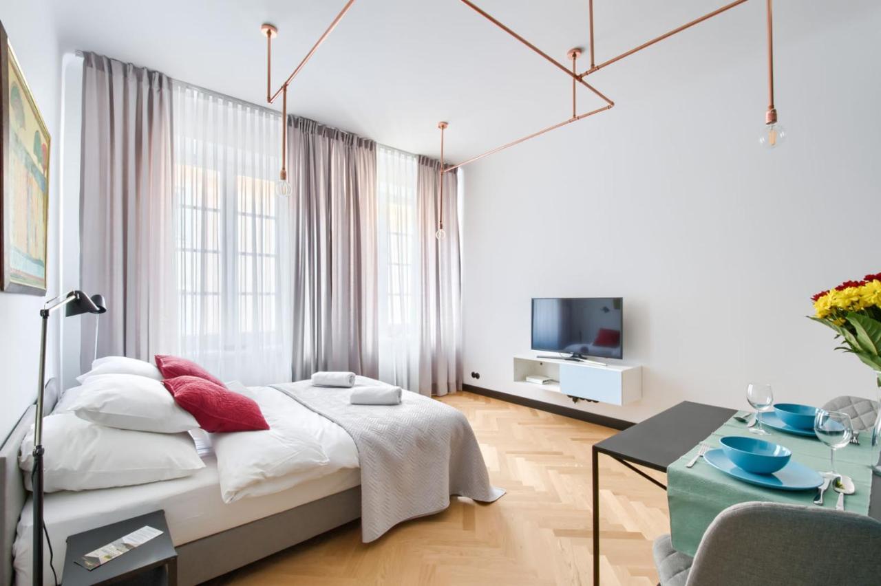 P&O Serviced Apartments Old Town Square Studio Warszawa Exteriör bild
